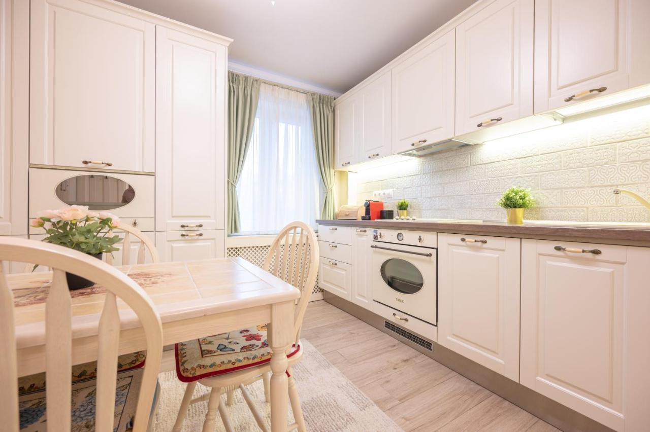 Dragos Flat Oradea Exterior foto