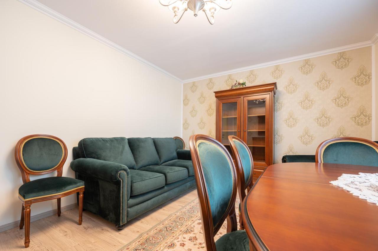 Dragos Flat Oradea Exterior foto
