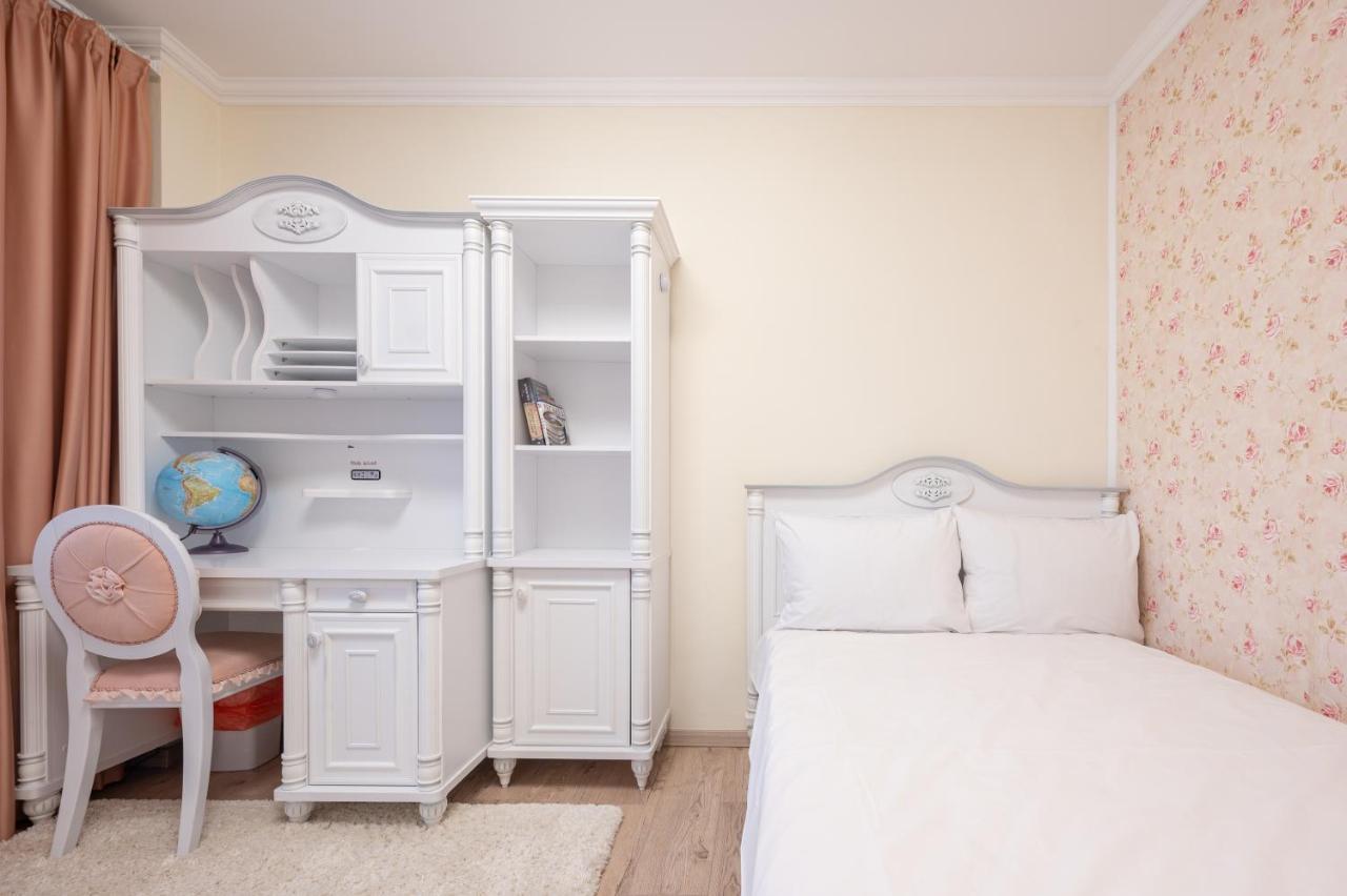 Dragos Flat Oradea Exterior foto